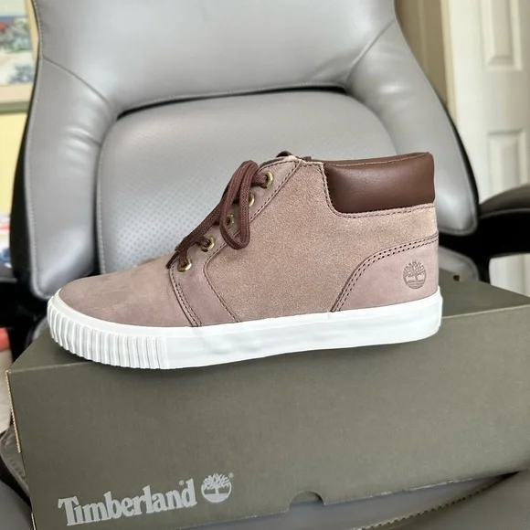 Timberland Skyla Bay Chukka Taupe Nubuck - Picture 2 of 10